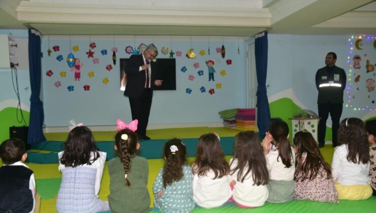 Anamur’da Kur’an Kursu öğrencilerine ’Bağımlılıkla Mücadele Semineri’ düzenlendi