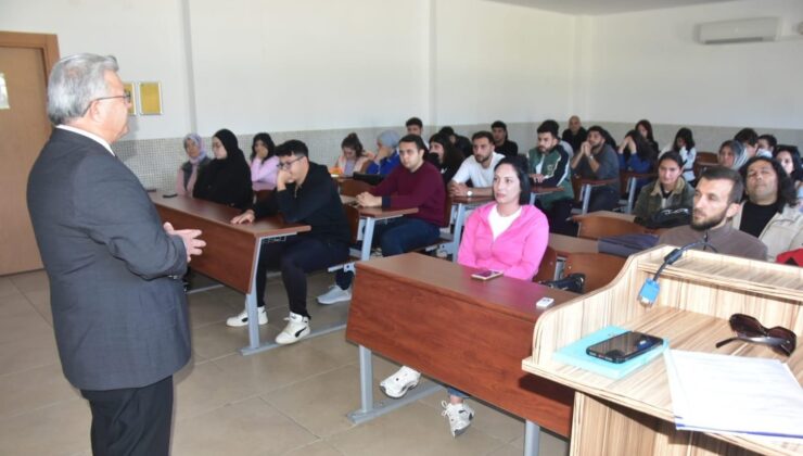 Anamur’da ’Yeşilay Haftası Semineri’ düzenlendi