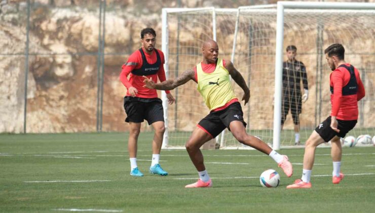 Atakaş Hatayspor, Kayserispor maçı hazırlıklarına başladı