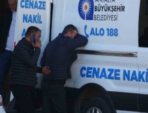 Babanın 22 yaşındaki kızına vedası yürekleri burktu