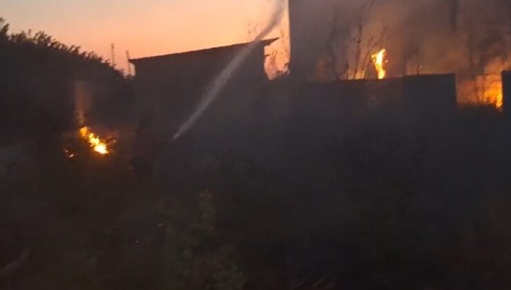 Bahçede çıkan yangını itfaiye söndürdü