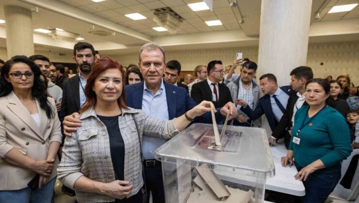 Başkan Seçer, CHP’nin cumhurbaşkanı adayını belirlemek için oy kullandı