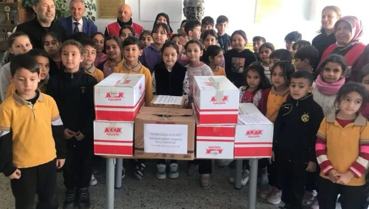 Bozyazı’da öğrenciler Ramazan paketi hazırladı
