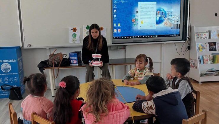 Bozyazı’da öğrencilere ağız ve diş sağlığı ile teknoloji bağımlılığı eğitimi verildi