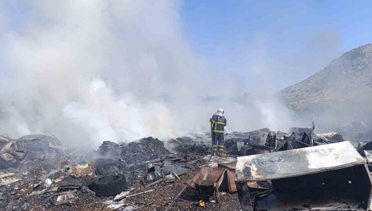 Çalıları yakarken, hurda tesisini yaktı