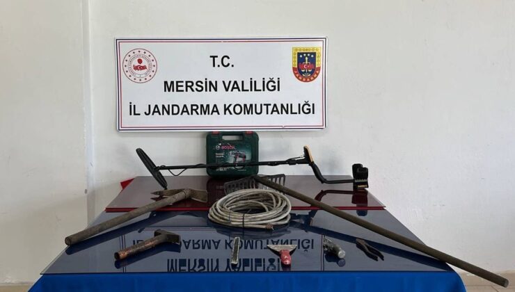 Define ararken suçüstü yakalandı