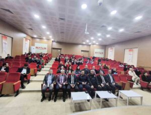 Eğirdir’de güvenli internet kullanımı eğitimi