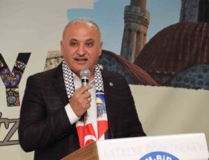 Eğitim Bir Sen Şube Başkanı Eyüp Bülent Miran: ‘Bizi Çanakkale ruhu birleştirir’