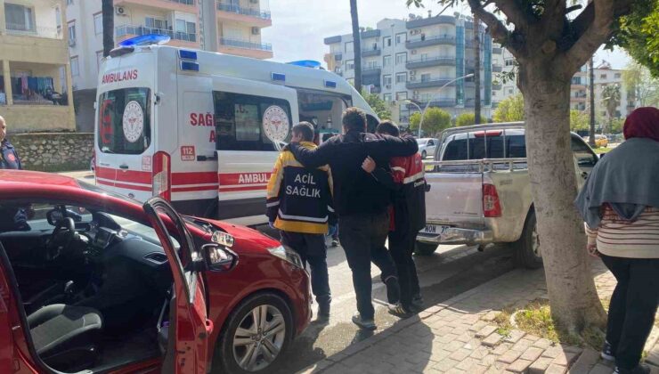 Gazipaşa’da motokurye kazada yaralandı