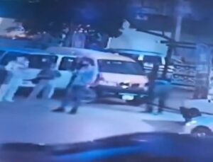 Genç kadının düşürdüğü bileziği alıp kayıplara karıştı