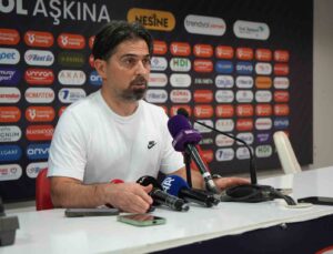 İlhan Palut: “Her puan altın değerinde”