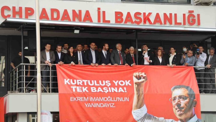 İmamoğlu’nun gözaltına alınması sonrası Adana’da CHP’liler partide toplandı