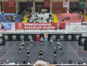 Kepez Belediyesi’ne halk oyunlarında Antalya il birinciliği