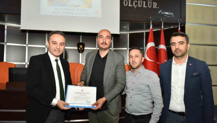 Kepez’de iş güvenliği kurallarına uyan personele teşekkür belgesi