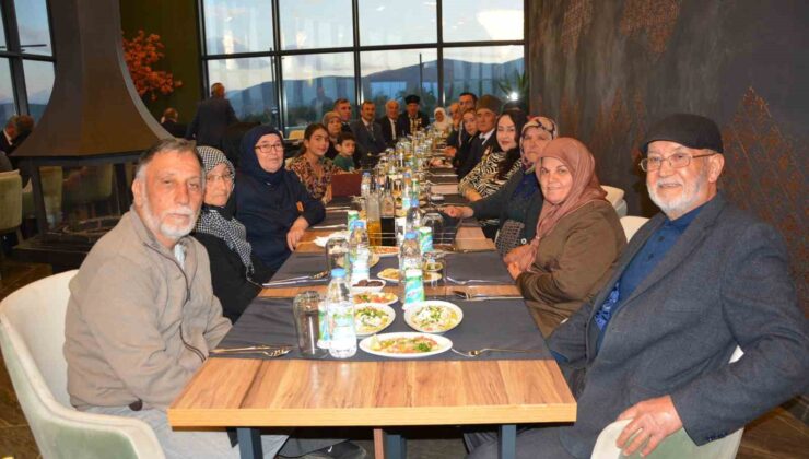 Korkuteli Kaymakamlığı, şehit aileleri ile Kıbrıs gazileri ve yakınlarını iftarda ağırladı