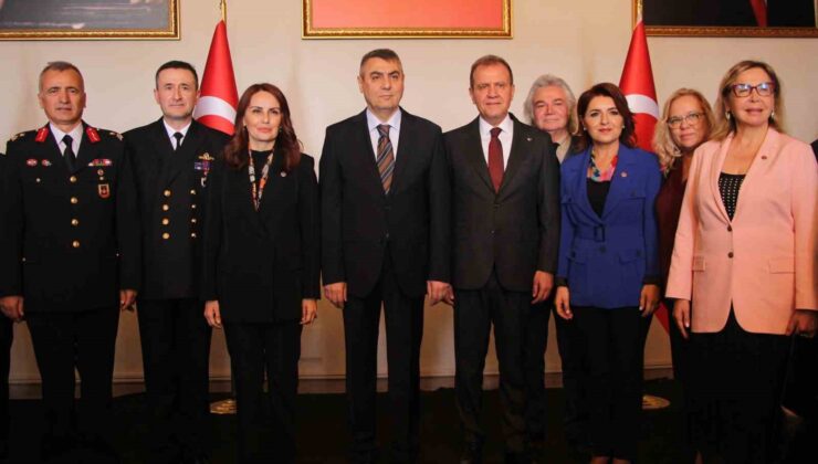 Mersin’de bayramlaşma programı gerçekleştirildi