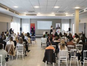 Mersin’de özel bireyler ve anneleri için ’Beden ve Ruh Sağlığı Atölyesi’ düzenlendi