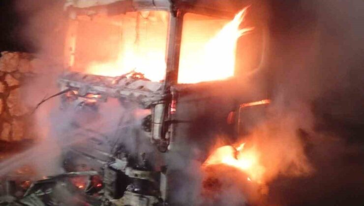 Mersin’de yanan tır kullanılamaz hale geldi