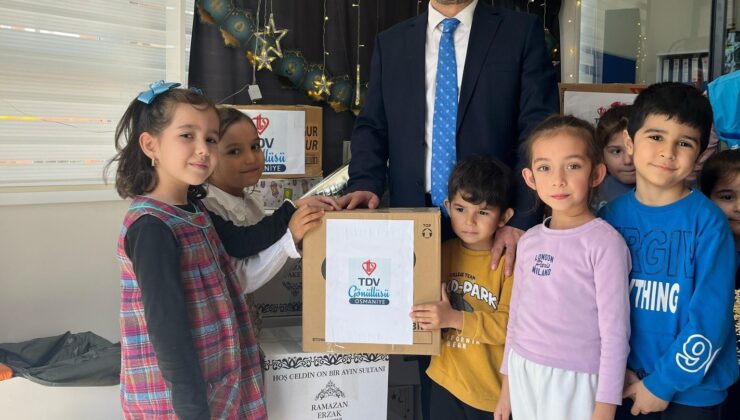 Osmaniye’de minik yürekler Ramazan kolisi hazırladı