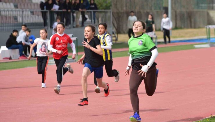 Osmaniye’de Okul Sporları Atletizm Müsabakaları sona erdi