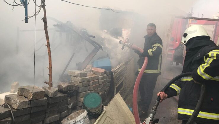 Reyhanlı’da odunluk yangını