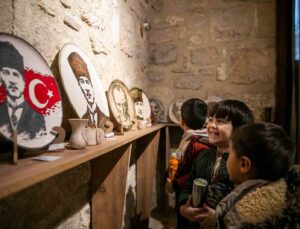 Tarsus’ta minikler sanatla buluşuyor