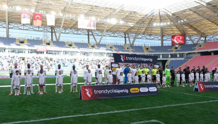 Trendyol Süper Lig: Atakaş Hatayspor: 1 – Sivasspor: 1 (İlk yarı)