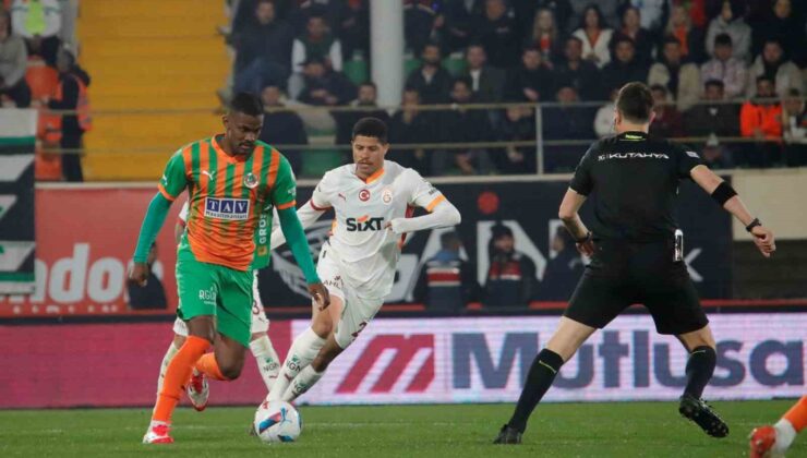 Trendyol Süper Lig: Corendon Alanyaspor: 1 – Galatasaray: 2 (Maç sonucu)