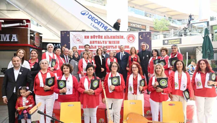 Vali Hulusi Şahin: “Kadınlarımız başımızın tacıdır”