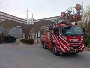 Antalya’da otelin santralinde çıkan yangın çalışanlarca söndürüldü
