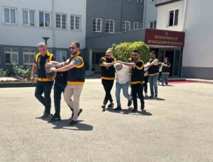 Adana’da eski sevgili dehşeti: Kıskançlık krizine girip kafe kurşunlattı