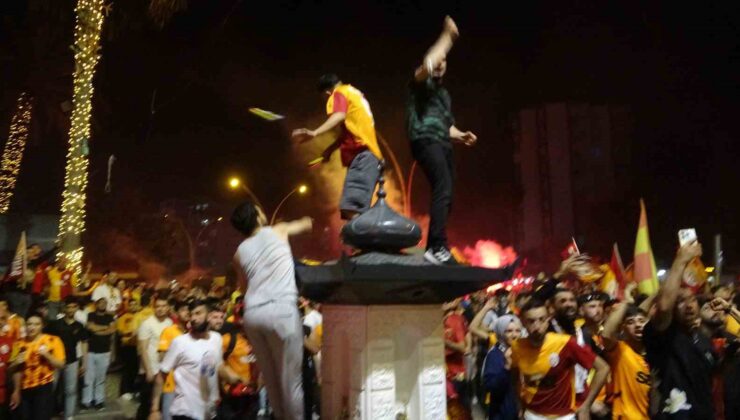 Adana’da şampiyonluk kutlamasında olay: Adana Demirspor taraftarları ile Galatasaraylılar birbirine girdi