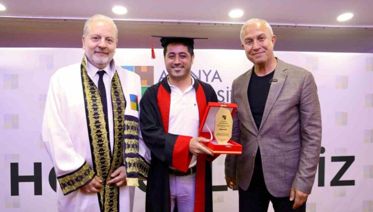Alanya Üniversitesi 7. dönem mezunlarını törenle uğurladı