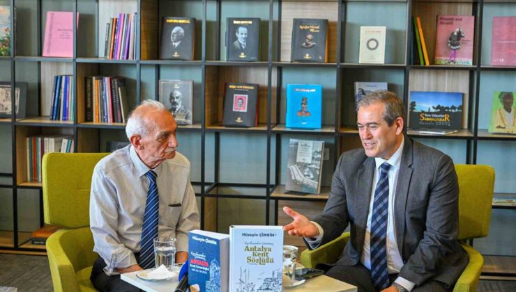 Antalya’nın belleğine yolculuk: Kent tarihçisi Çimrin’in yeni kitapları tanıtıldı