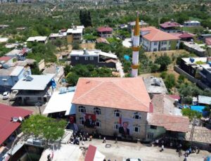 Asrın felaketi sonrası Hatay’da inşa edilen 100’üncü cami ibadete açıldı