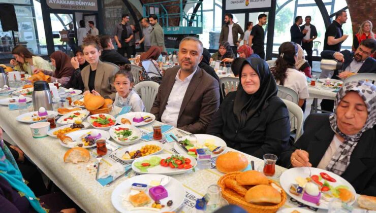 Başkan Görgel: “Sizler başı dik yüce gönüllü annelersiniz”