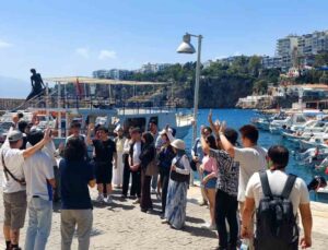 Büyükşehir Belediyesi Ankaralı gençleri ağırladı