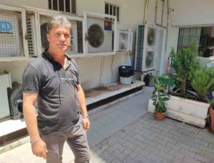 Büyükşehir belediyesi yetersiz kaldı vatandaş kendisi ilaçladı