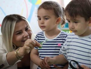 Büyükşehir çocukları ipekböceği ile tanıştırıyor