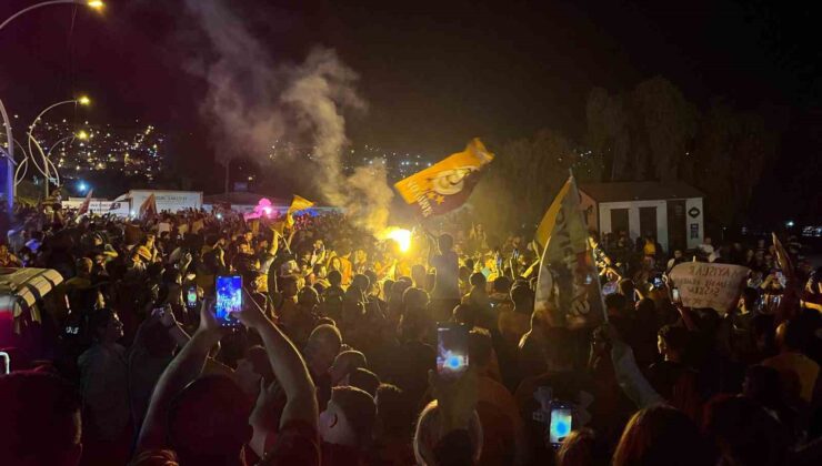 Galatasaray’ın 25. şampiyonluğu Hatay’da coşkuyla kutlandı