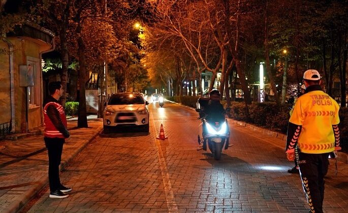 Isparta’da 1 haftada 65 aranan şahıs yakalandı, 25 bin sürücüye cezai işlem uygulandı