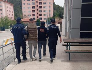 Isparta’da aranan 2 şahıs operasyonla yakalandı