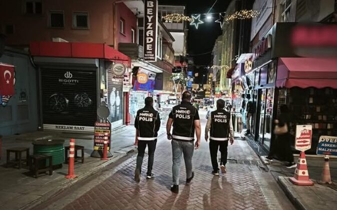 Isparta’da asayiş ve trafik uygulamalarında 7 sürücüye ceza