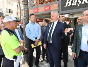 Isparta’da en yoğun caddede yaya geçitlerine ışıklı geçiş kurulacak