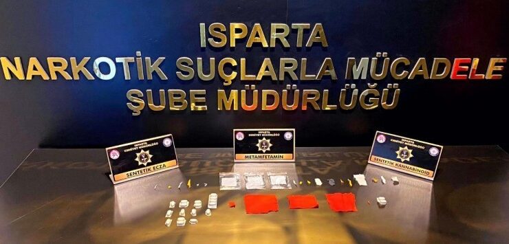 Isparta’da satışa hazır bin 189 kullanımlık sentetik madde ele geçirildi