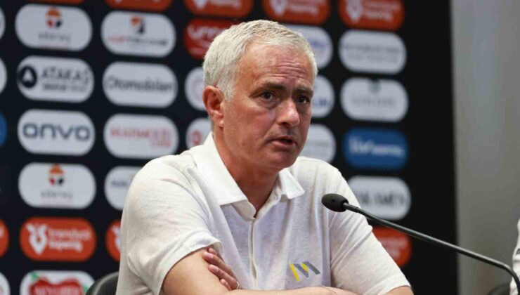 Jose Mourinho: “Başkan röportajında benim kalmamı istediğini belirtiyor, kendisi bana güveniyor”