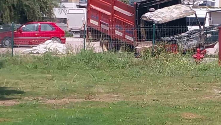 Kamyonette çıkıp çam ağacına sıçrayan yangın söndürüldü