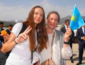 Kazakistan’dan Gazipaşa-Alanya Havalimanı’na ilk direkt uçuş gerçekleşti