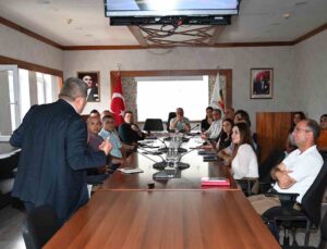 Kemer Belediyesi’nde halkla ilişkiler ve iletişim semineri