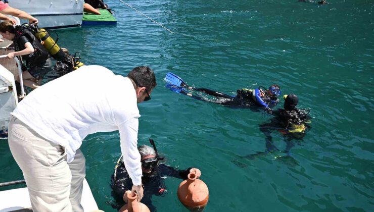Kemer’de Hıdırellez Dalışı renkli görüntülere sahne oldu